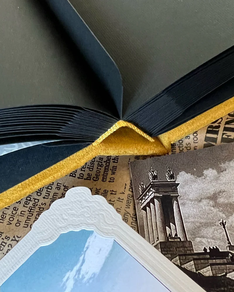 Именной фотоальбом для девочки — жёлтый