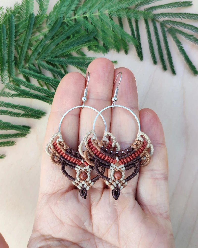Серьги макраме «Любава» — коричневые