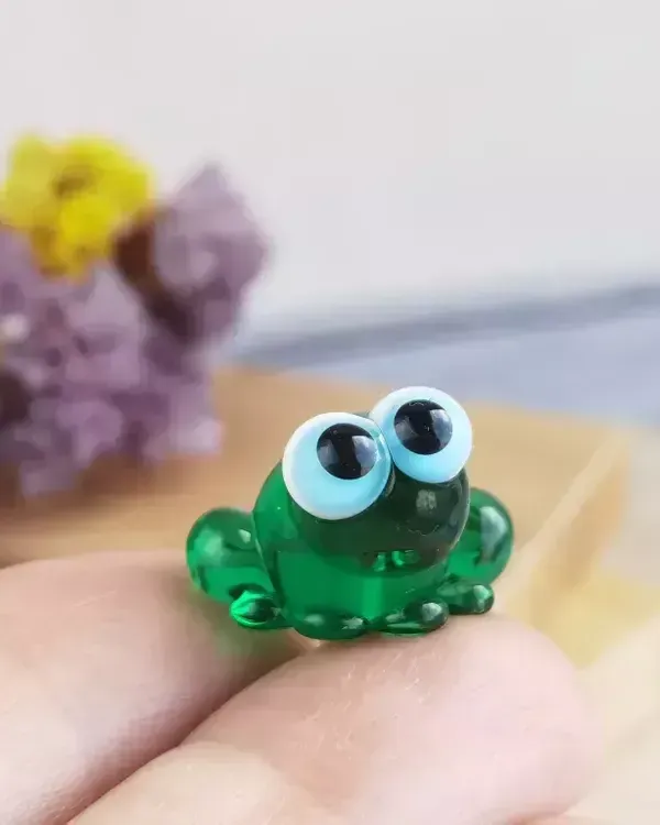 Стеклянная фигурка «Лягушка денежная зеленая жаба» — Ручная работа