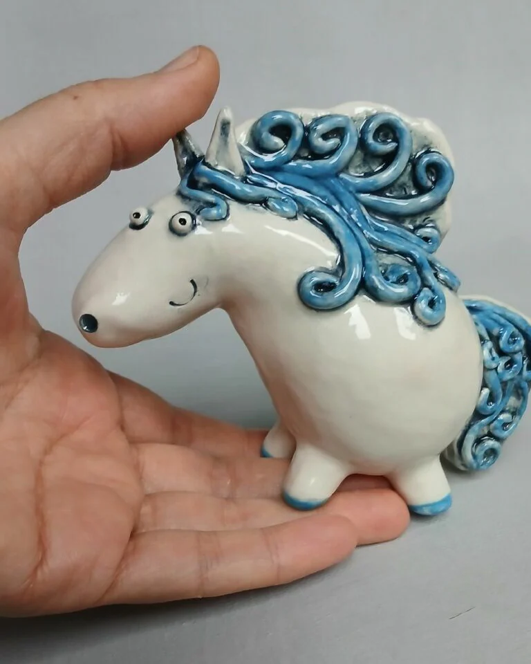 Конь зимний, Фигурка керамическая, авторская работа