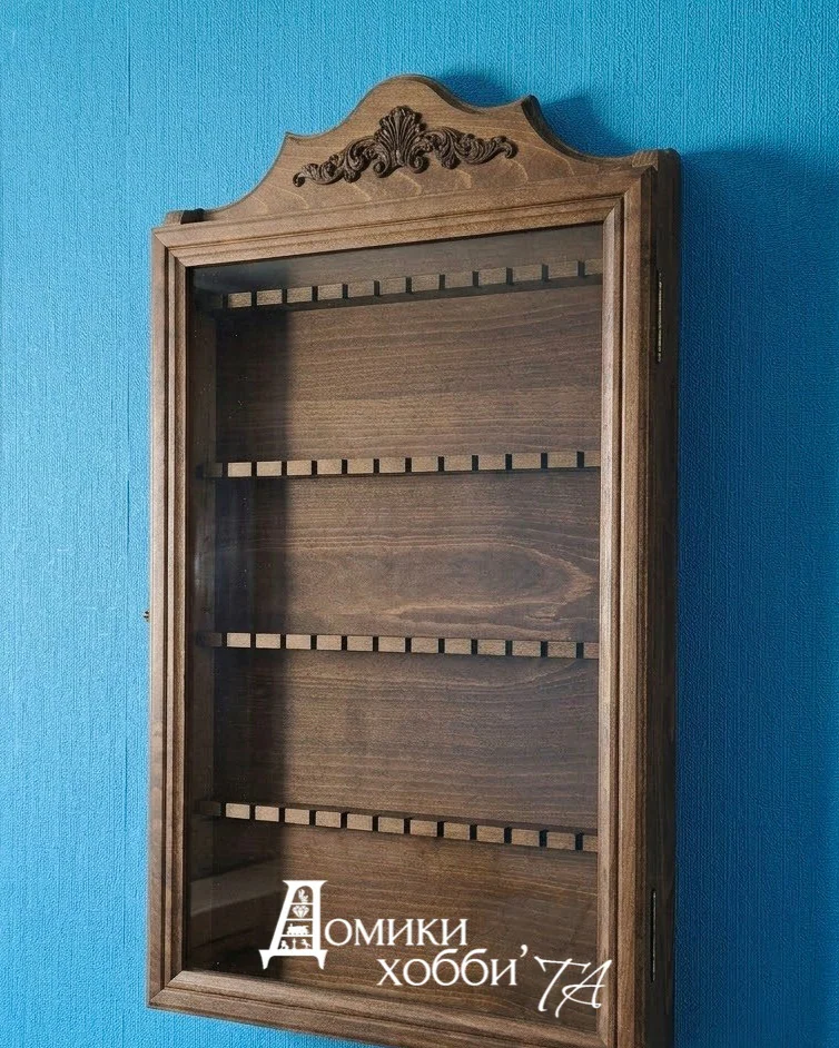 Витрина для коллекции ложек — Коронованная особа.