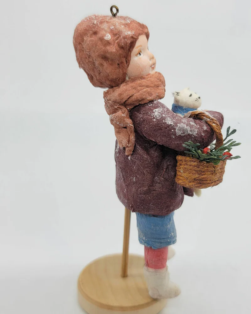 Ватная игрушка «мальчик с киской»