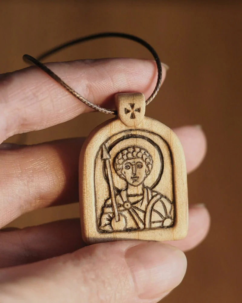 Св. Георгий Победоносец -нательный образок-иконка из кипариса