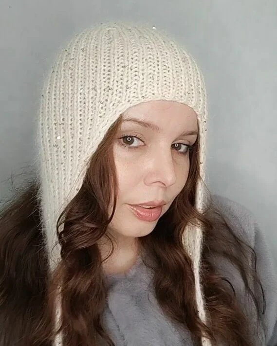 Шапка чепчик шлем, шапка с пайетками