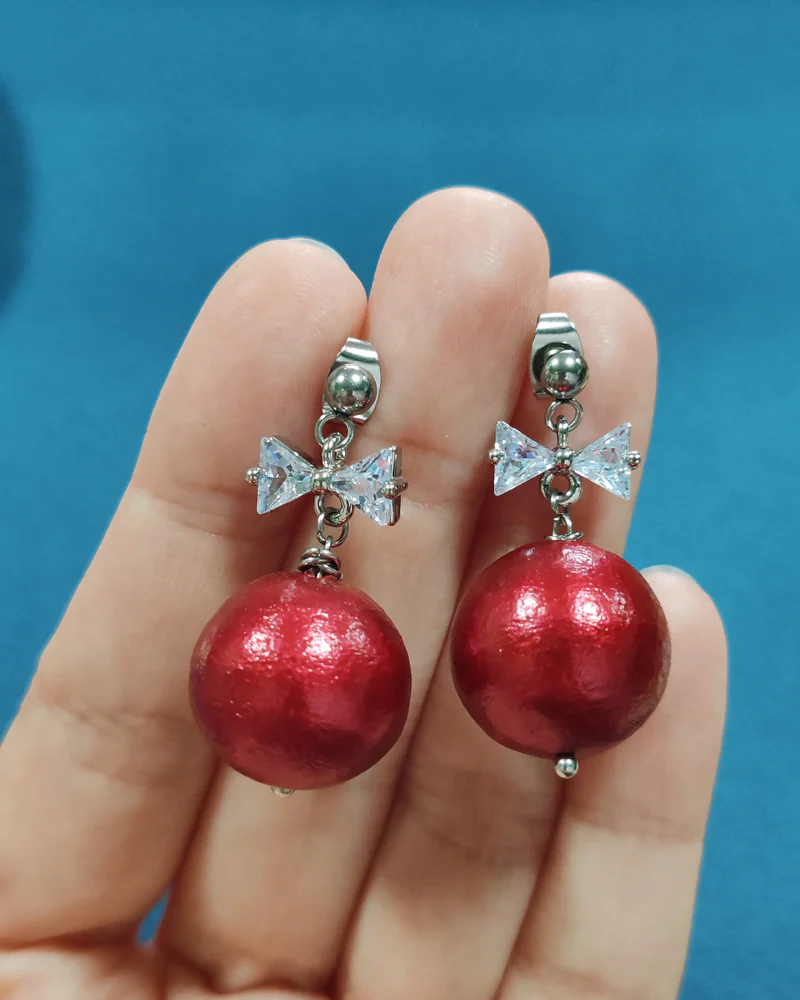 Серьги с хлопковым жемчугом и фианитами