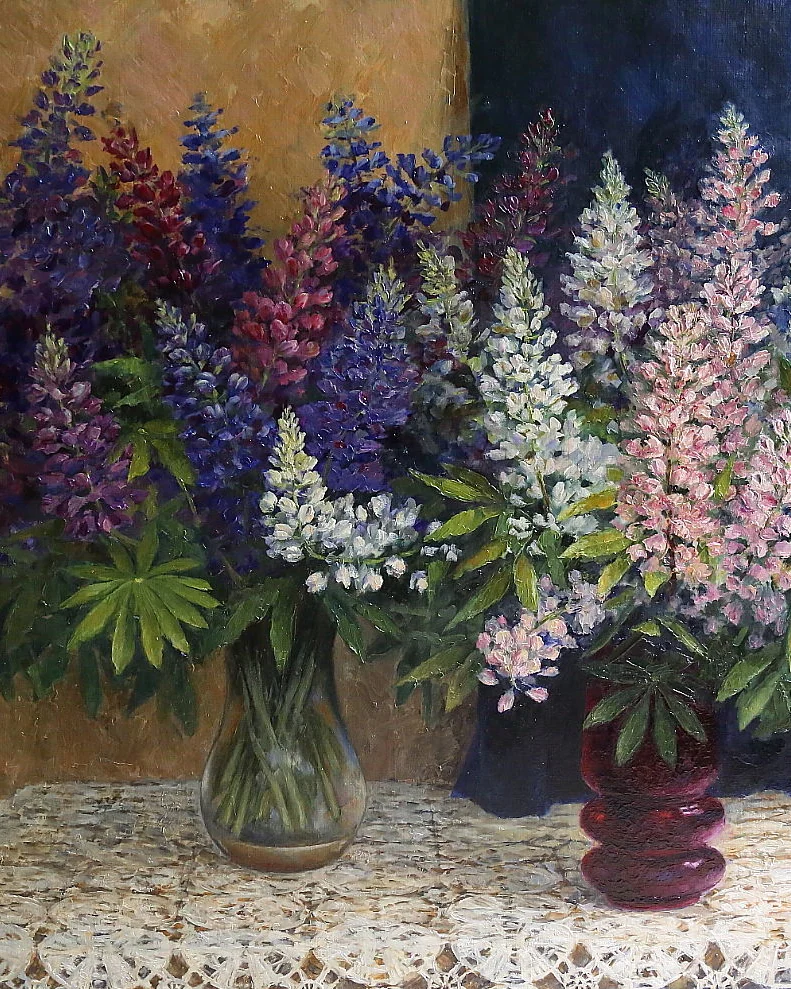 Люпины на бабушкиной скатерти. Холст, масло