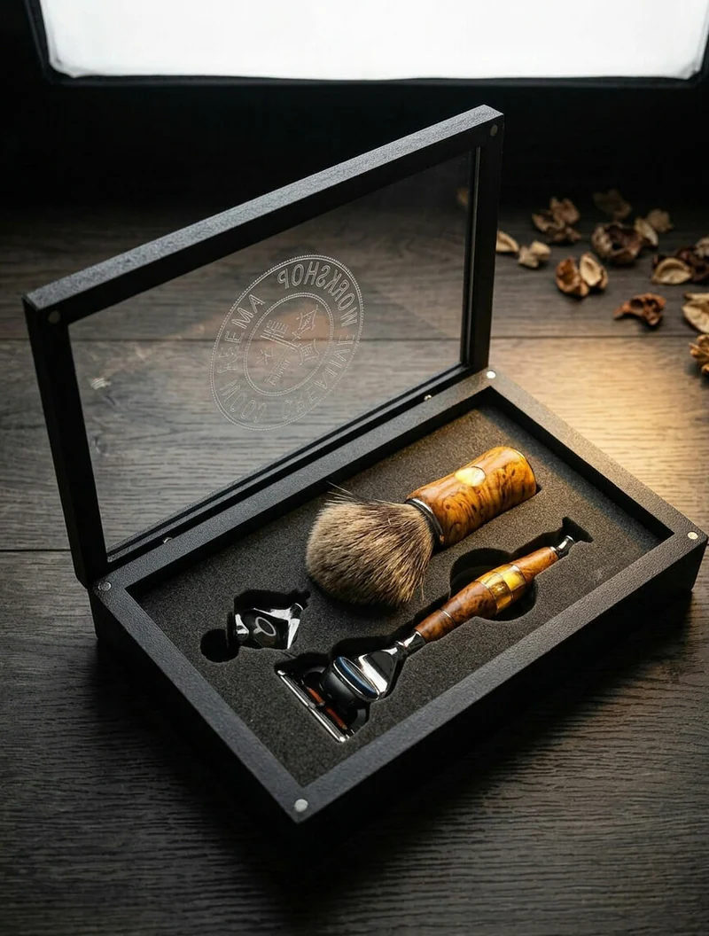 Amber & Wood