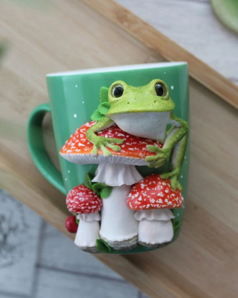 Кружка Лягушка с мухоморами