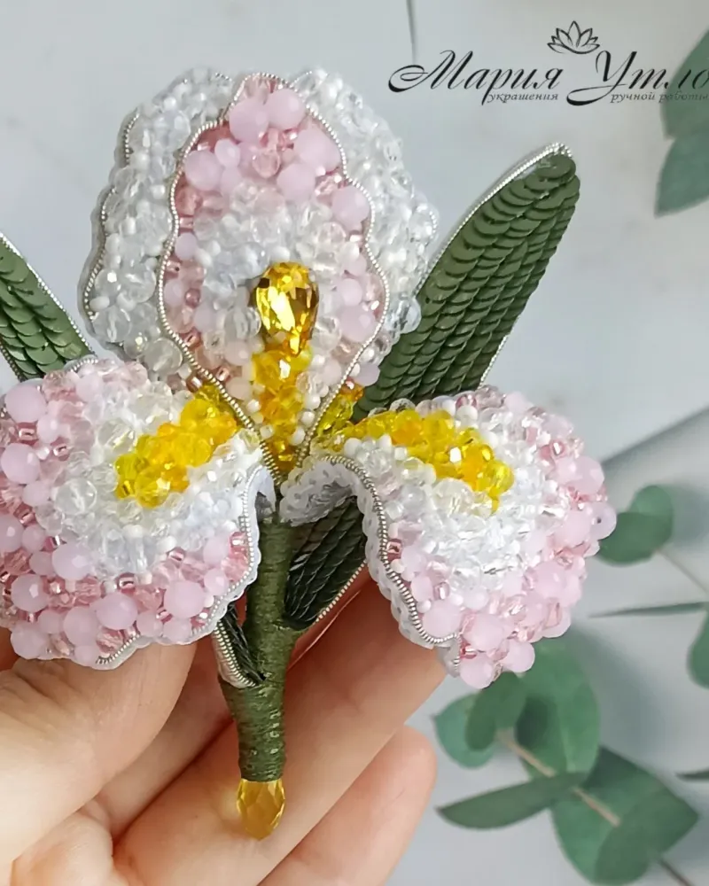 Брошь «Ирис», розовая