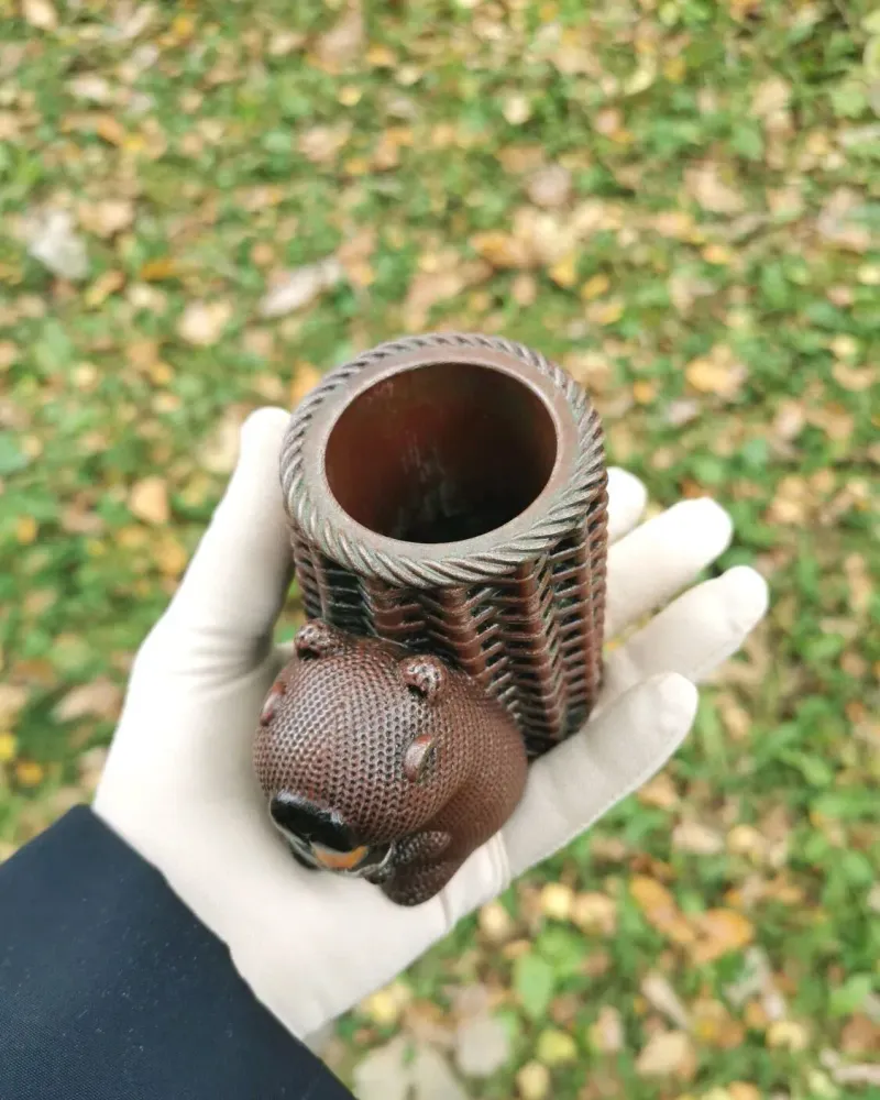 Капибара с корзинкой, кашпо