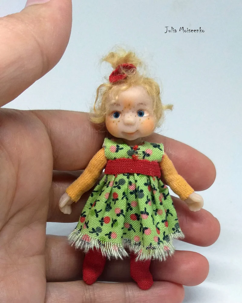 Кукла Девочка