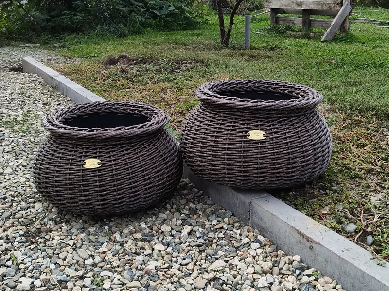 Кашпо из ротанга
