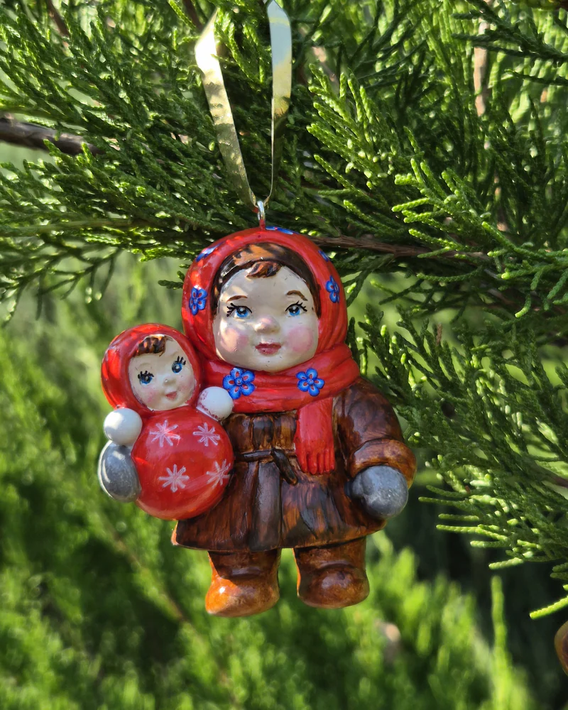елочная игрушка дети СССР — девочка с неваляшкой