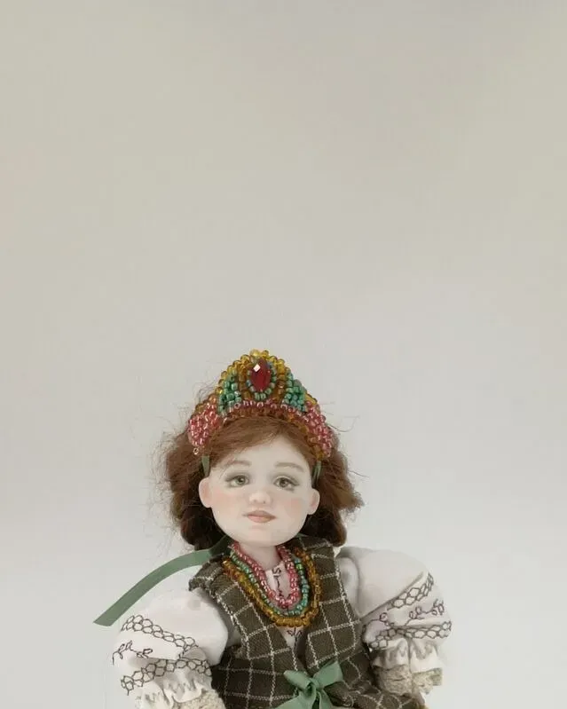 Кукла-игольница фарфоровая в русском костюме, 18 см