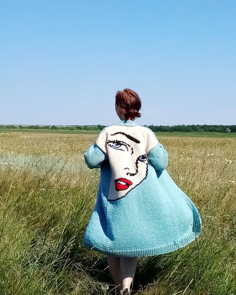 Кардиган с вышивкой