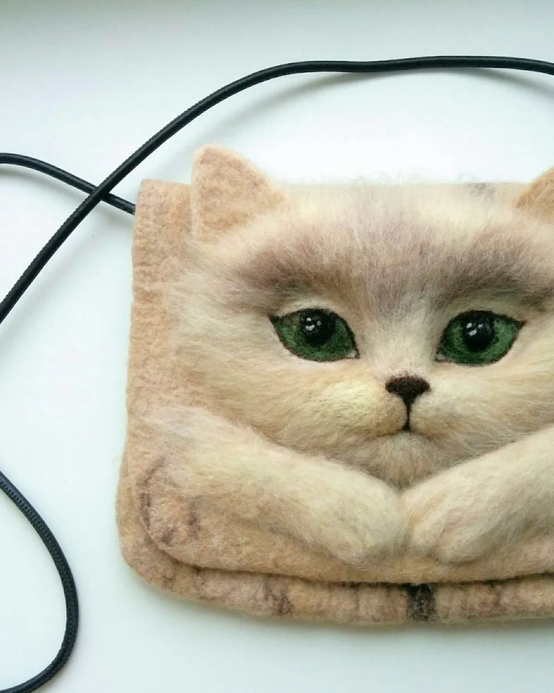 Сумочка валяная "Мимимишная котейка"