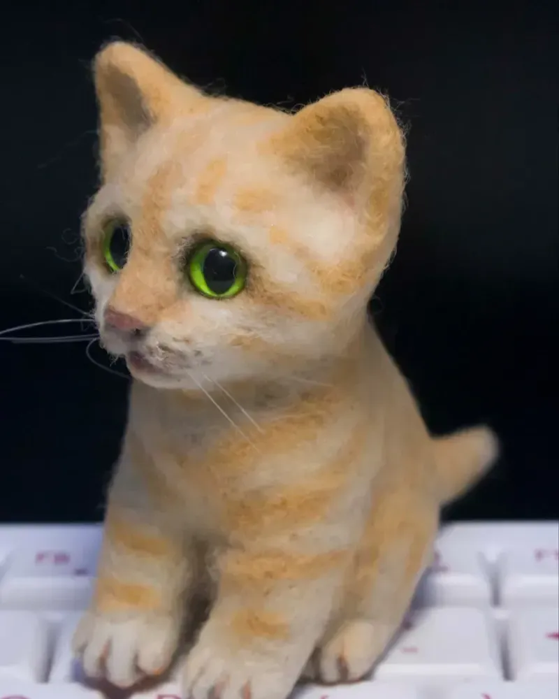 Рыжий котёнок из шерсти — Основной