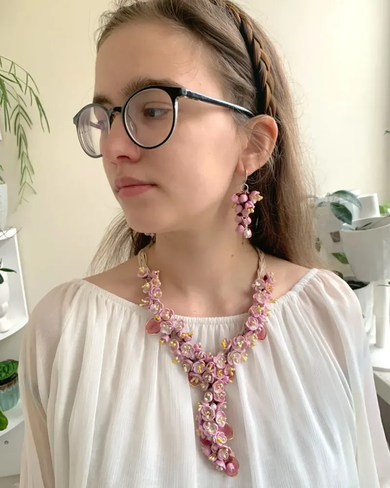 Комплект «Нежная сакура»: колье и серьги из полимерной глины
