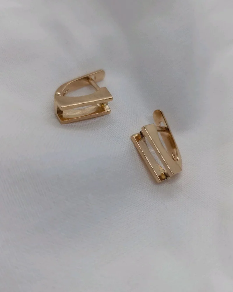 Серьги геометрической формы
