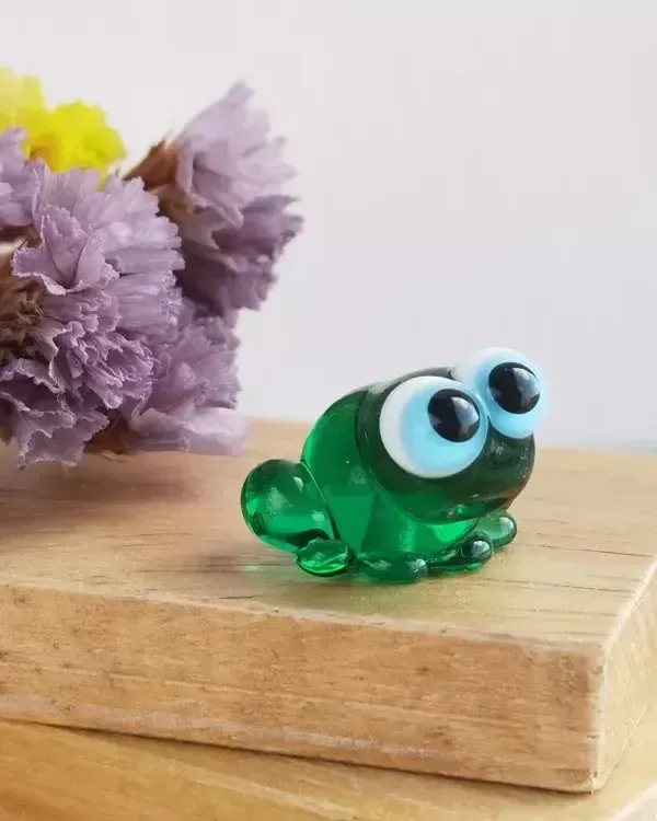 Стеклянная фигурка «Лягушка денежная зеленая жаба» — Ручная работа