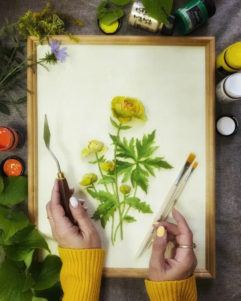 Ботаническая картина «Купальница европейская»