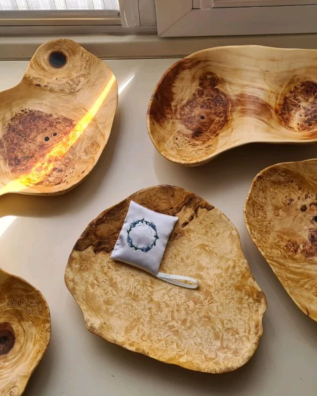 Блюдо для сервировки из капа клёна