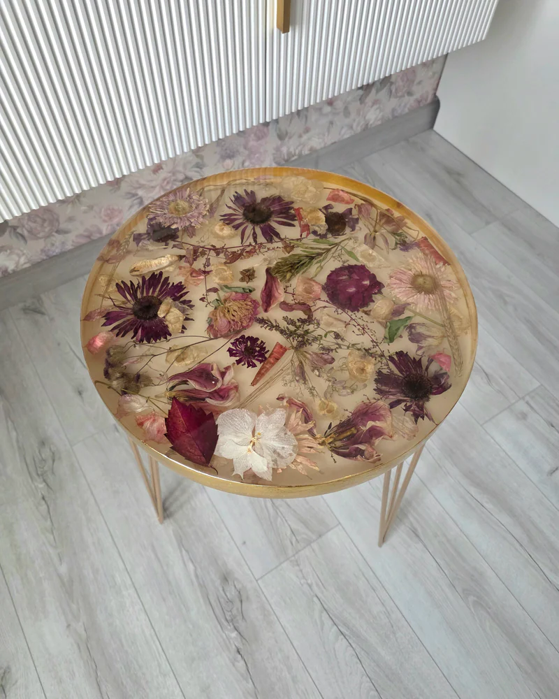 Журнальный стол, 40х40х60.5 см