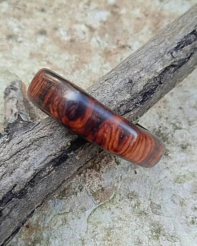 Семигранное кольцо из камбоджийского палисандра — Основной