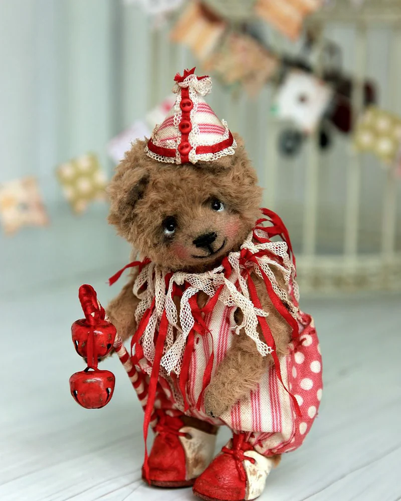 Funny Bear — красный