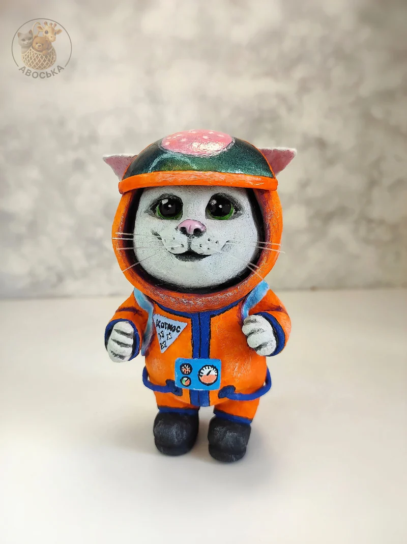 Ватная игрушка «Котик-космонавт»