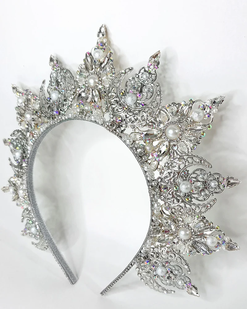 Серебряная корона Снегурочки