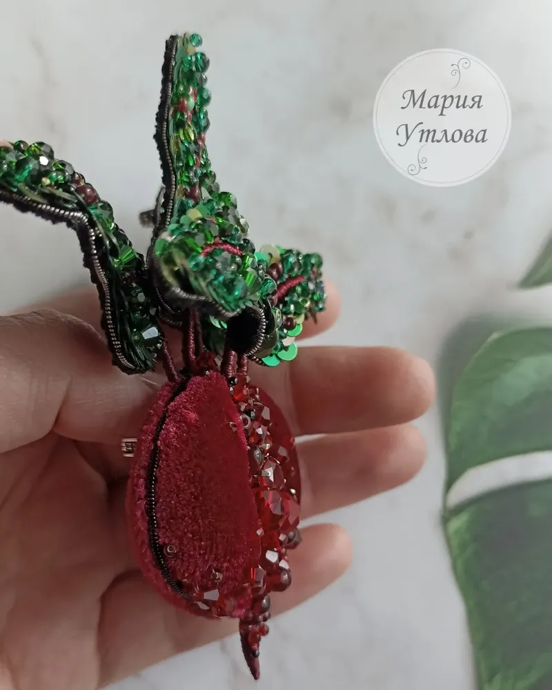 Брошь «Свёкла»