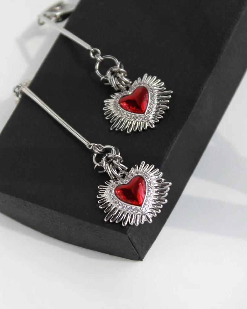 Акцентные серьги "Heart" — красные — Основной