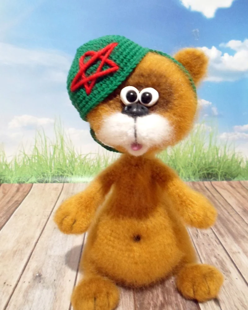 Вязаная игрушка мишка
