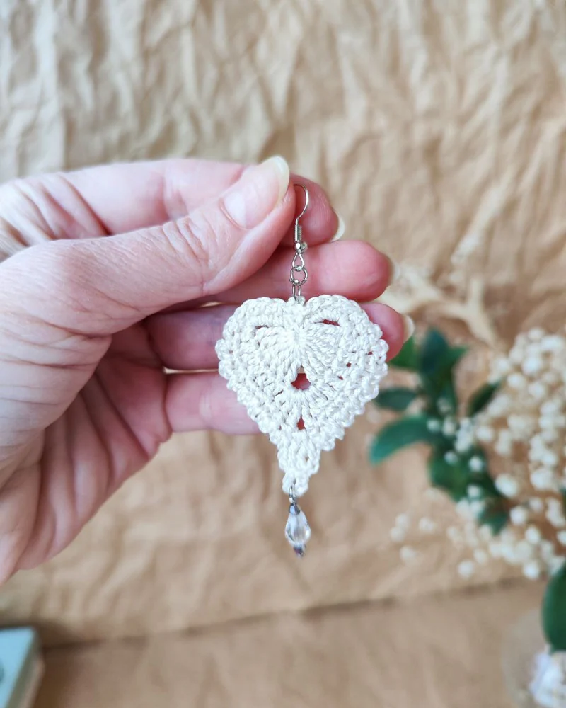 Вязаные серьги-сердечки — Розовый