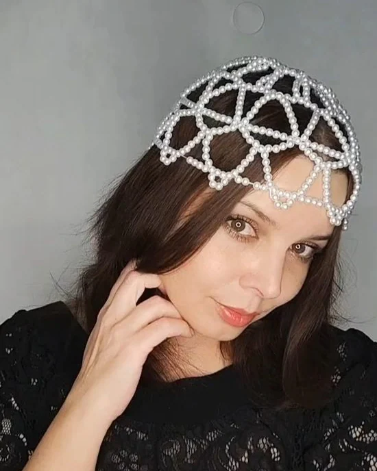 Шапочка из бусин, украшение на голову из бусин
