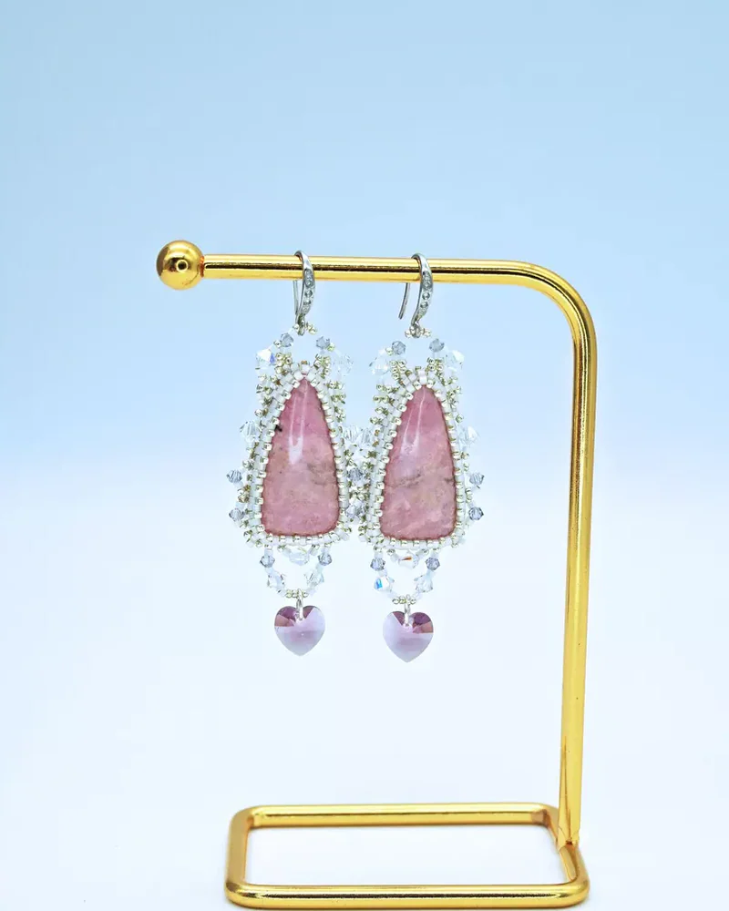 Авторские серьги с родонитом и Swarovski