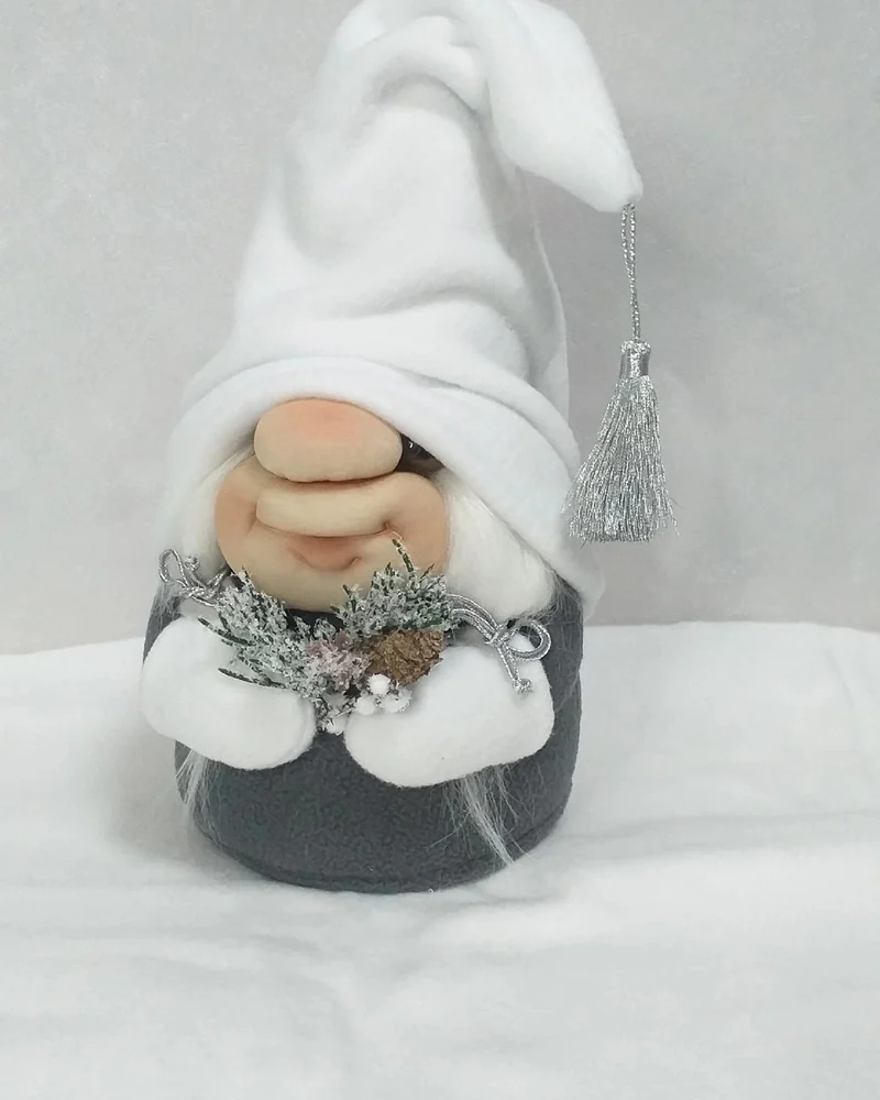 Гномик с личиком