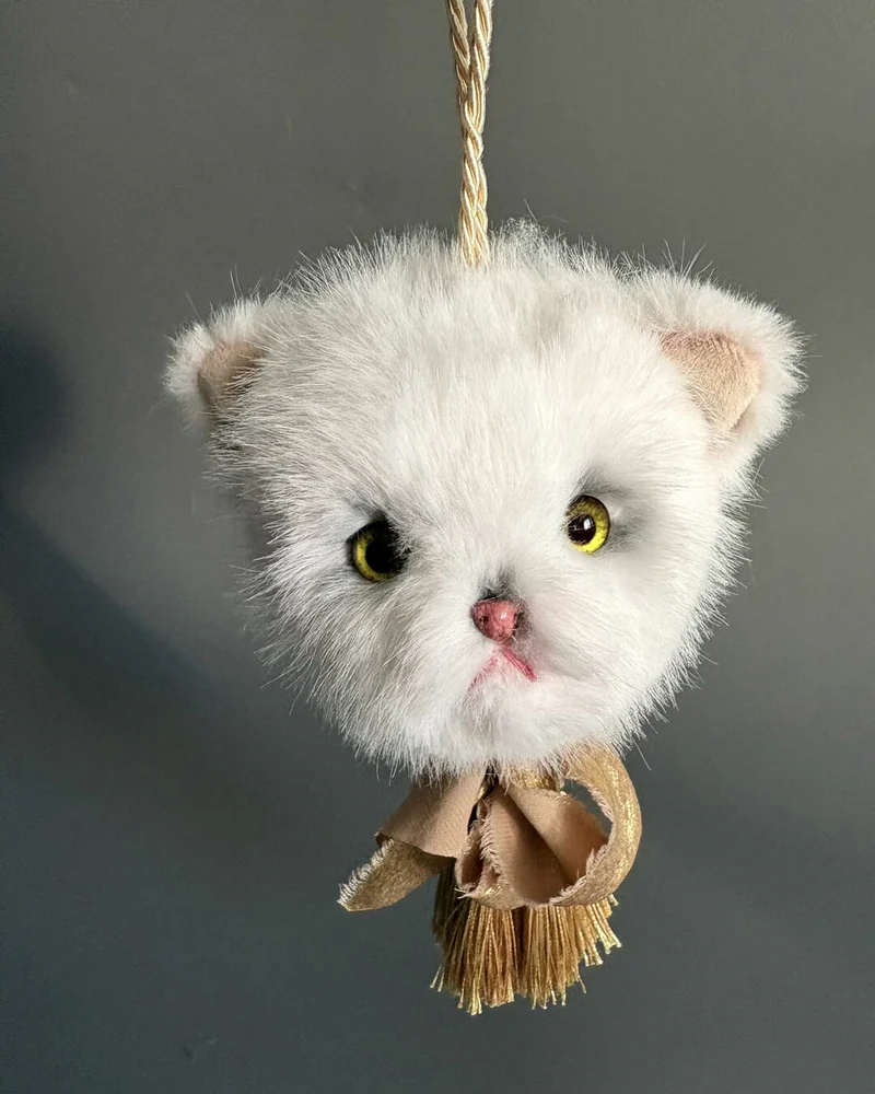 Котёнок — ёлочная и интерьерная игрушка, белый — Основной