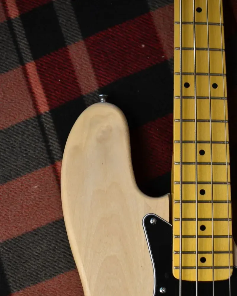 Бас-гитара Custom Jazz Bass — Берёза