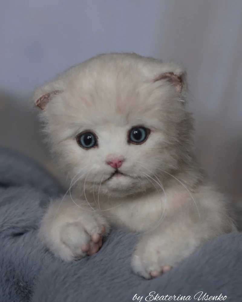 Реалистичная игрушка Котенок Мия, белый — Белый