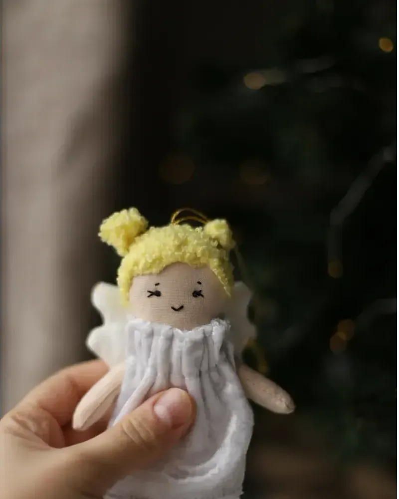 Ёлочная игрушка «Ангелок» из ткани, белый — Основной