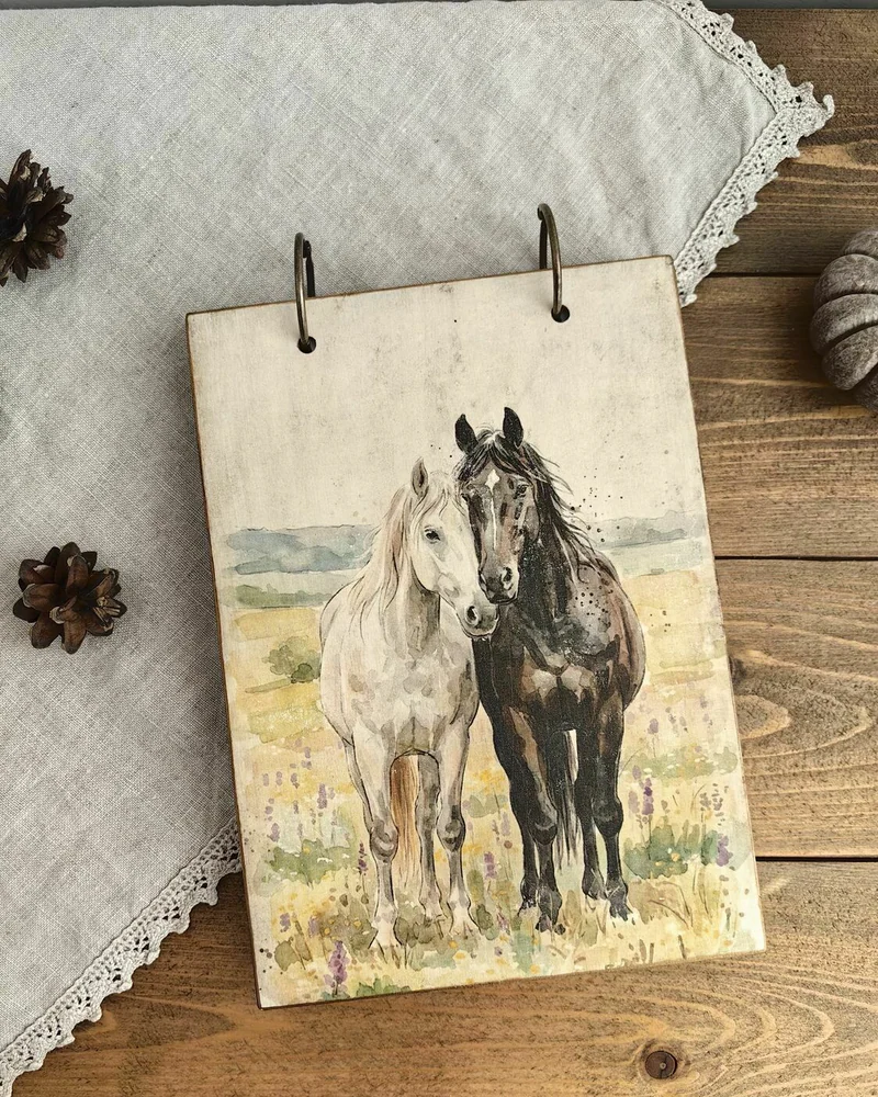 Деревянный блокнот А5 на кольцах в клетку — Horses