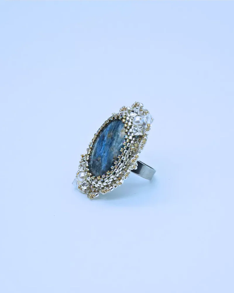 Кольцо с кианитом и Swarovski