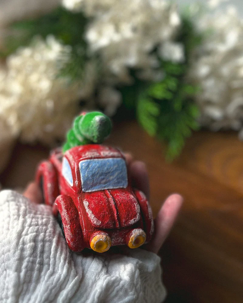 Машинка с ёлочкой