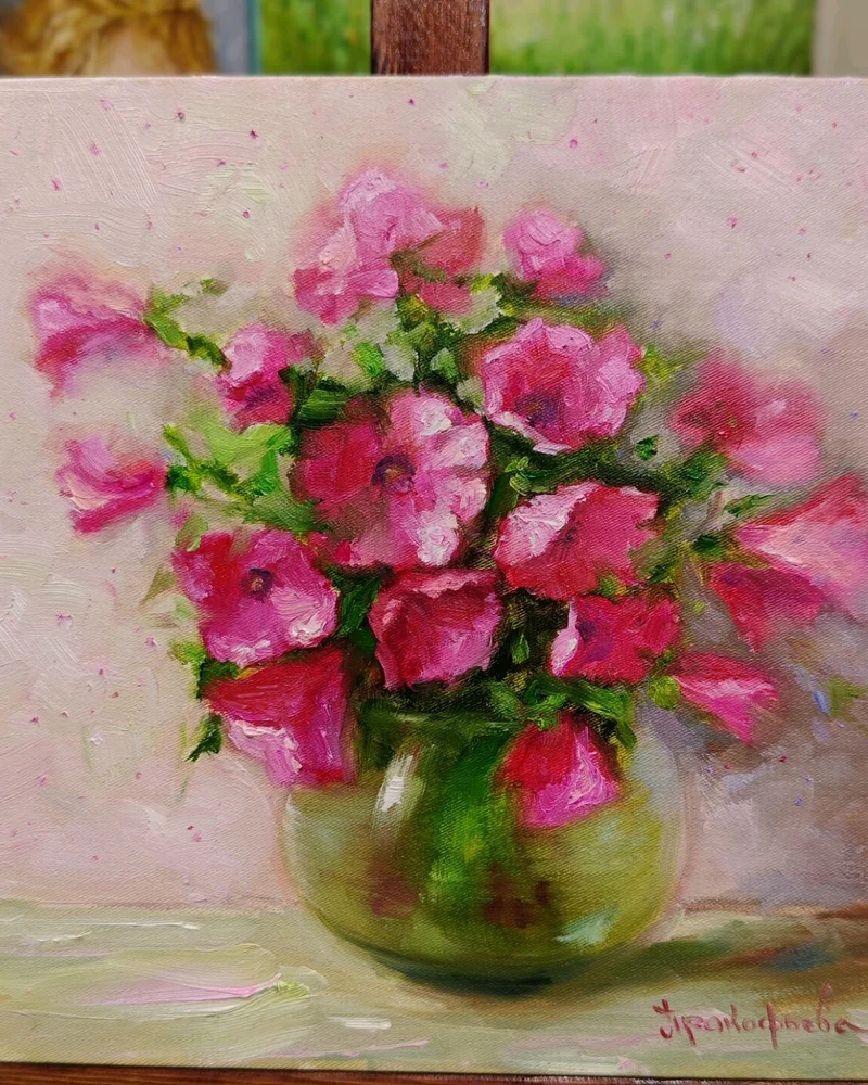 Картина с розовыми цветами петунья Букет в стеклянной вазе
