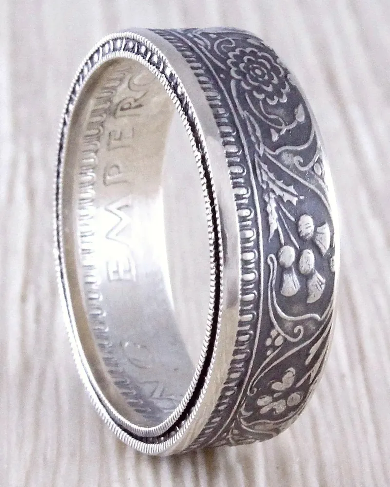 Серебряное кольцо из монеты: Азия и Африка — Индия, 1/2 рупии