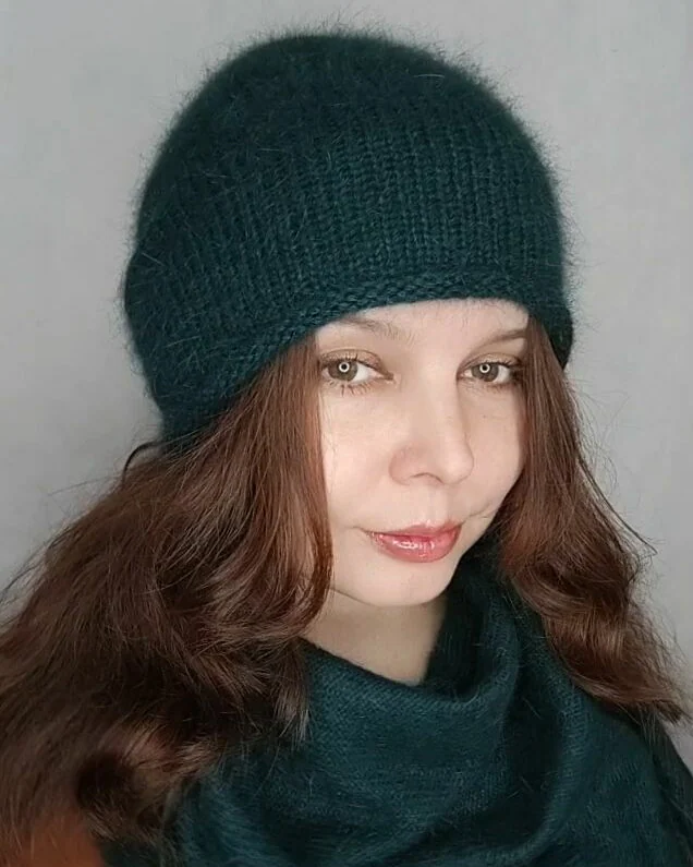 Шапка бини из ангоры вязаная женская шапка осень