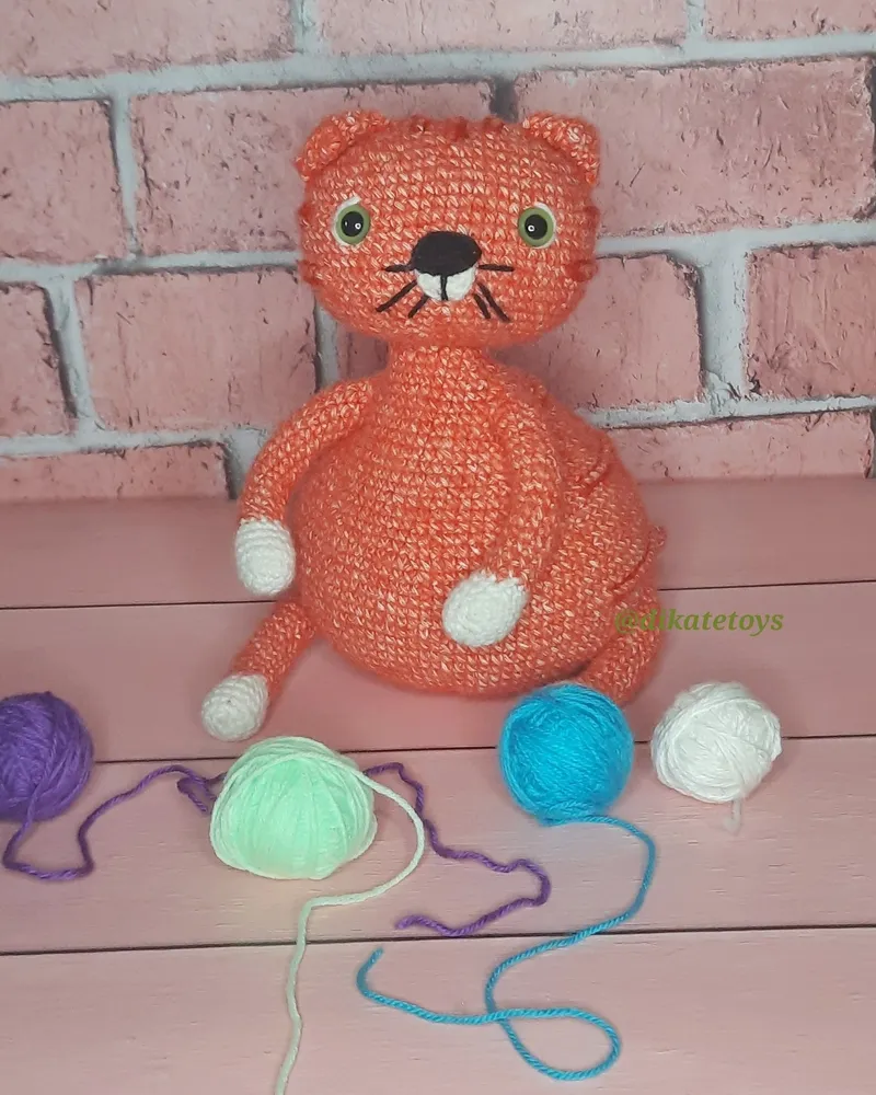 Котофей — рыжий с белым