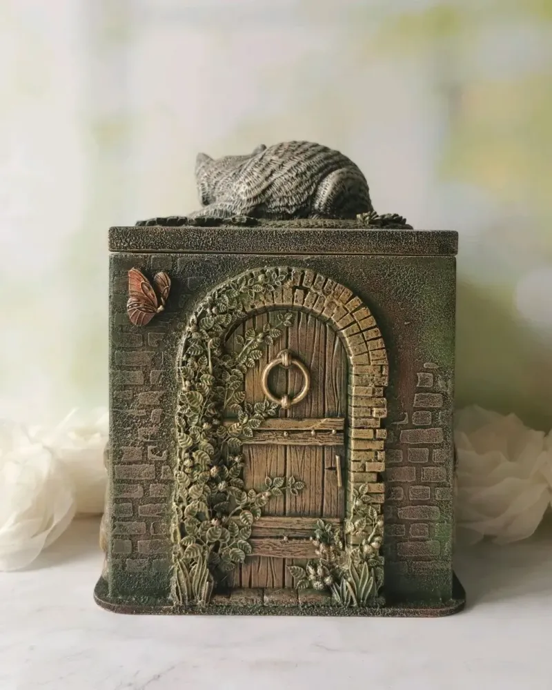 Шкатулка-короб с котиком